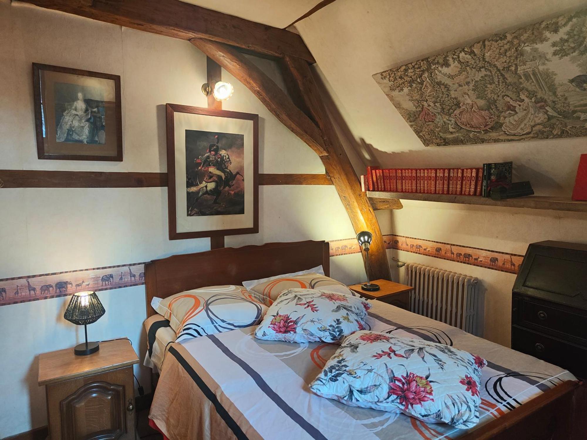 Bed and Breakfast La Taniere Des Tanneries Тоннерр Екстер'єр фото