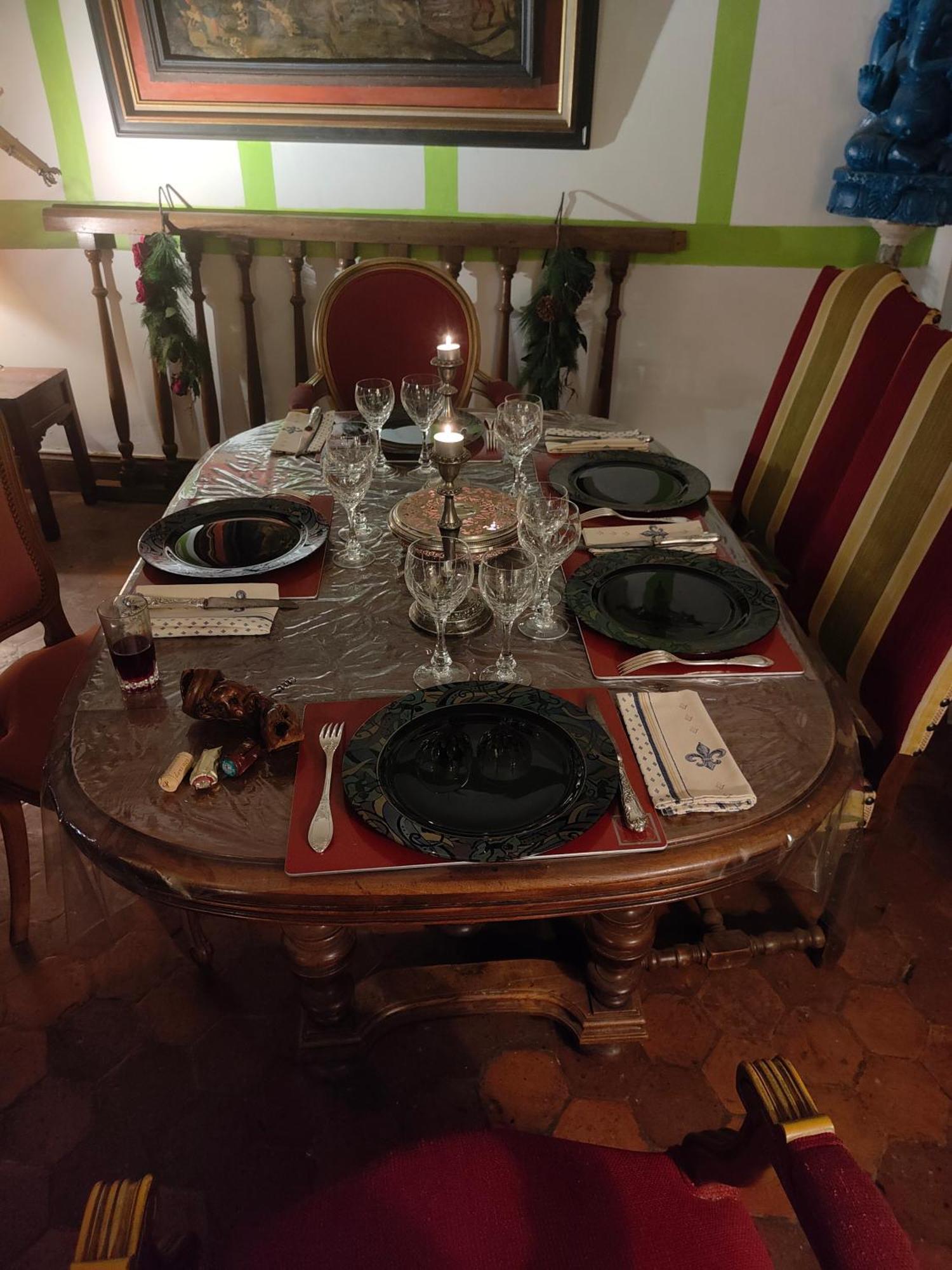 Bed and Breakfast La Taniere Des Tanneries Тоннерр Екстер'єр фото