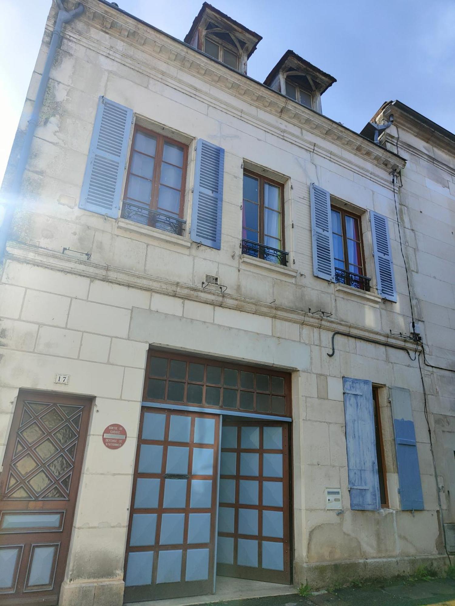Bed and Breakfast La Taniere Des Tanneries Тоннерр Екстер'єр фото